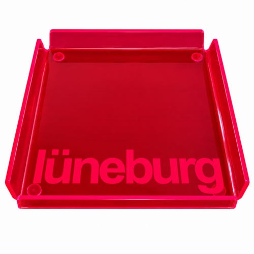 Quadratische Ablagebox aus leuchtendem Acrylglas in neon pink mit Aufschrift "Lüneburg" 16 x 16 cm inkl. A6-Postkarte "Lüneburg Rosarot"